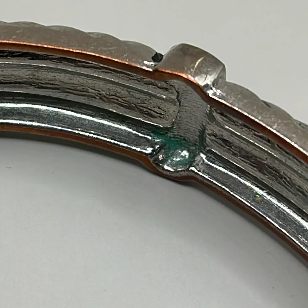 Stylish Silver-Tone twisted braided Cable clamper Bracelet